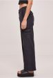 Urban Classics - Ladies High Waist Straight Cargo Black Washed - Jeans on Sale